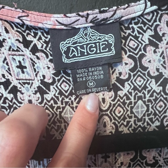 Boot  Barn Angie kimono Size:M Color:Black/ blush floral print NWT - Picture 4 of 8